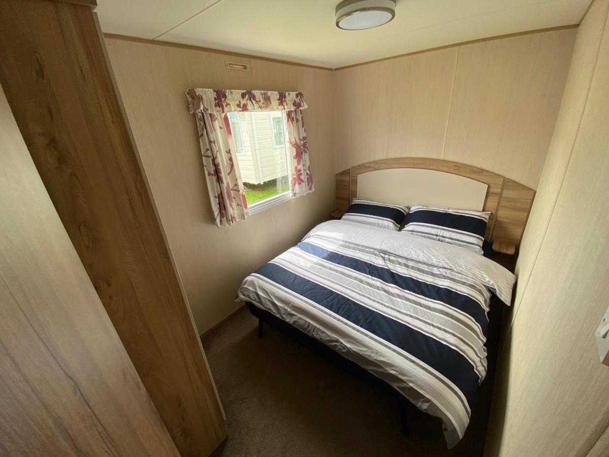 3 Bed 8 Berth Caravan In California Cliffs - M1 大雅茅斯 外观 照片